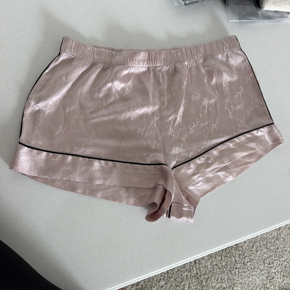 VICTORIA'S SECRET Signature Logo Pink Sleepwear Satin Shorts Woman Sz Large